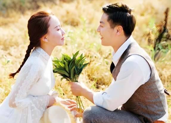 婚姻中的自我救贖以及成長唯有自渡方得圓滿
